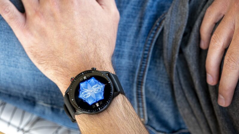 Amazfit GTR 2e lo smartwatch che migliora qualunque esperienza sportiva e non
